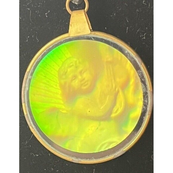 Hologram Vintage Necklace Pendant 3D Glass‎ Cherub Baby Angel Musical Instrument - Picture 4 of 5